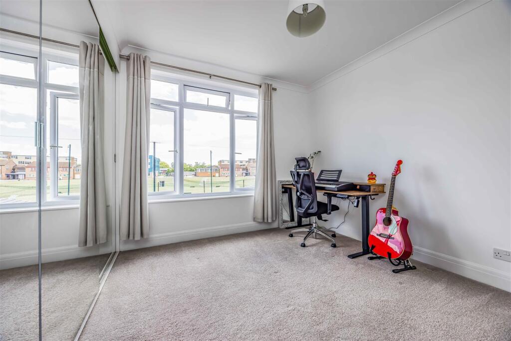 33 Northwood Road, Hilsea-Small-PorticoMarketing-S