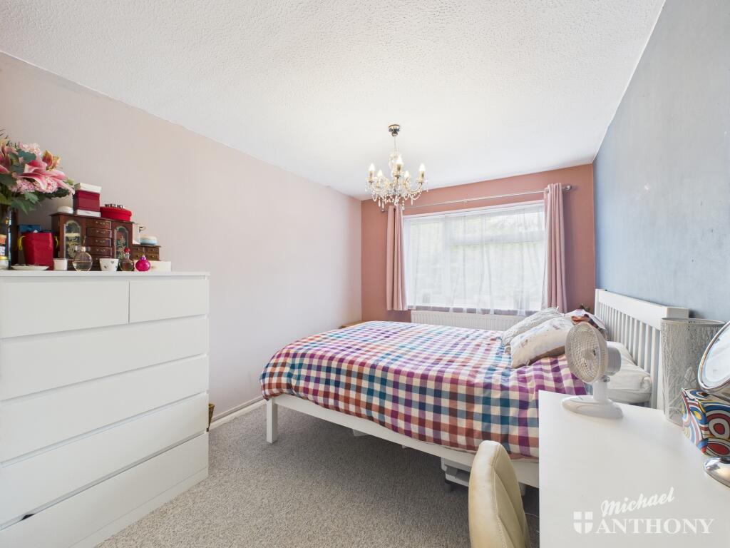 CAM02773G0-PR0318-STILL003