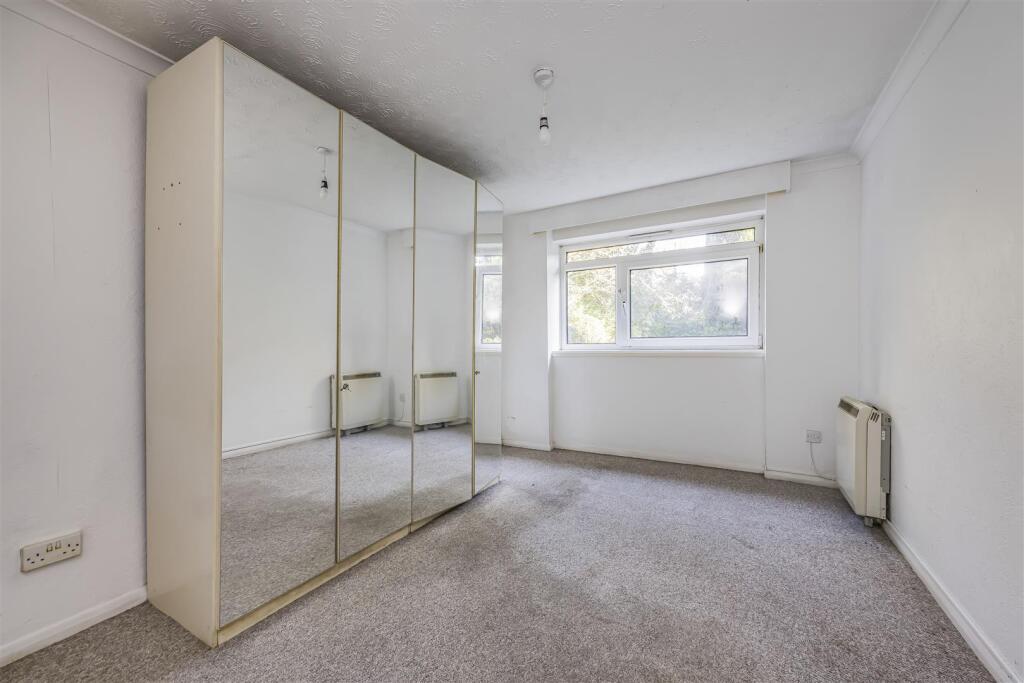 16 Woodlands, 32 Lindsay Road, Poole-PorticoMarket