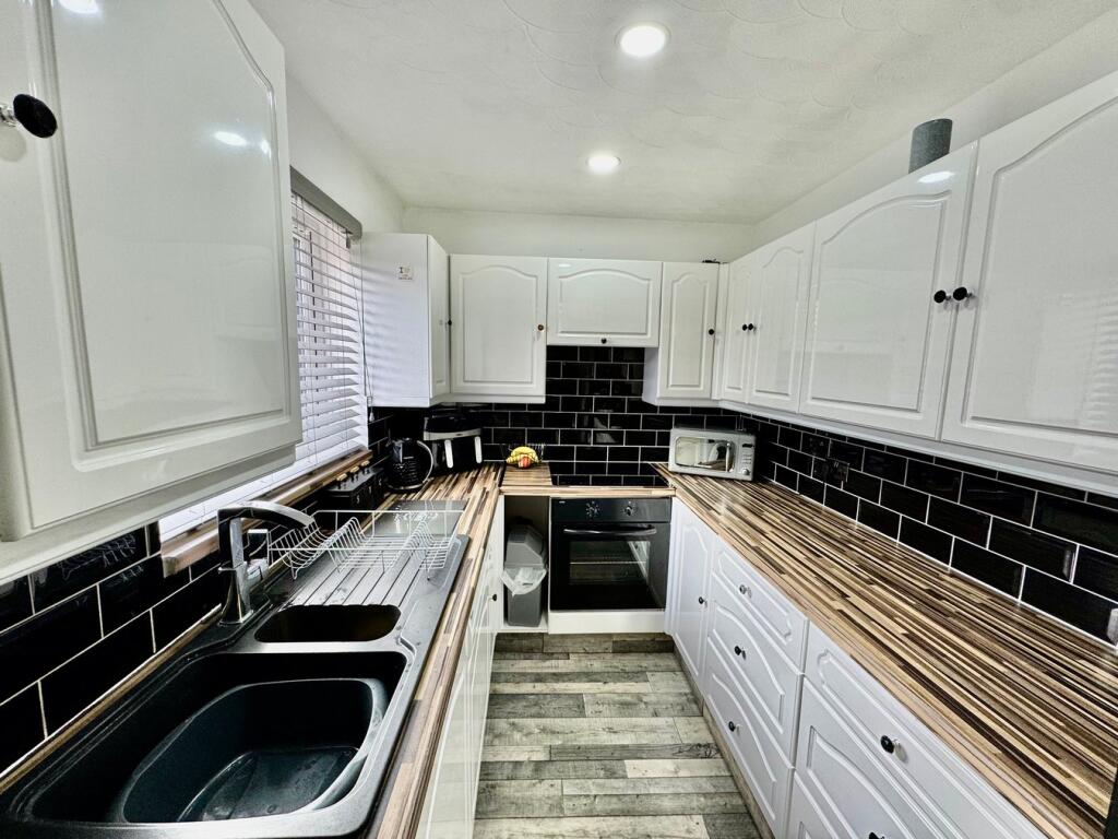 Fitted Kitchen