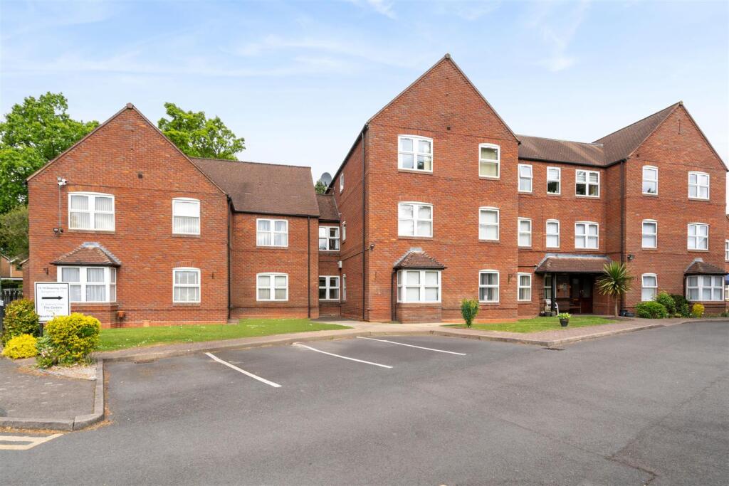 Flat 15, 21, The Cedars_1.jpg