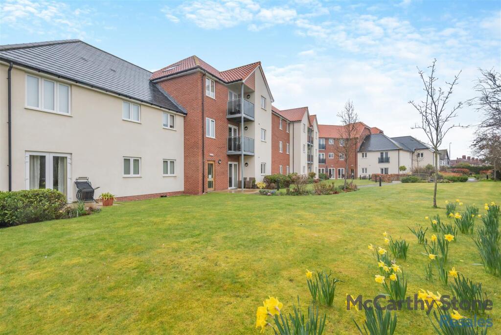 8640849-exterior01.jpg