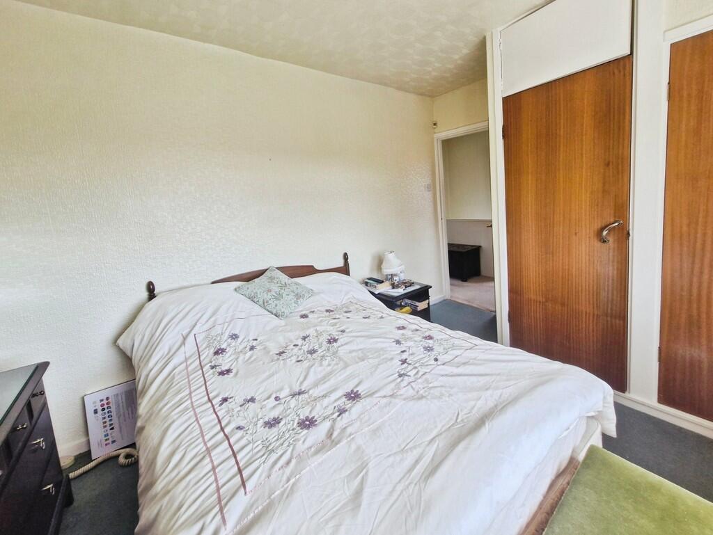 1e34b648-10000353...