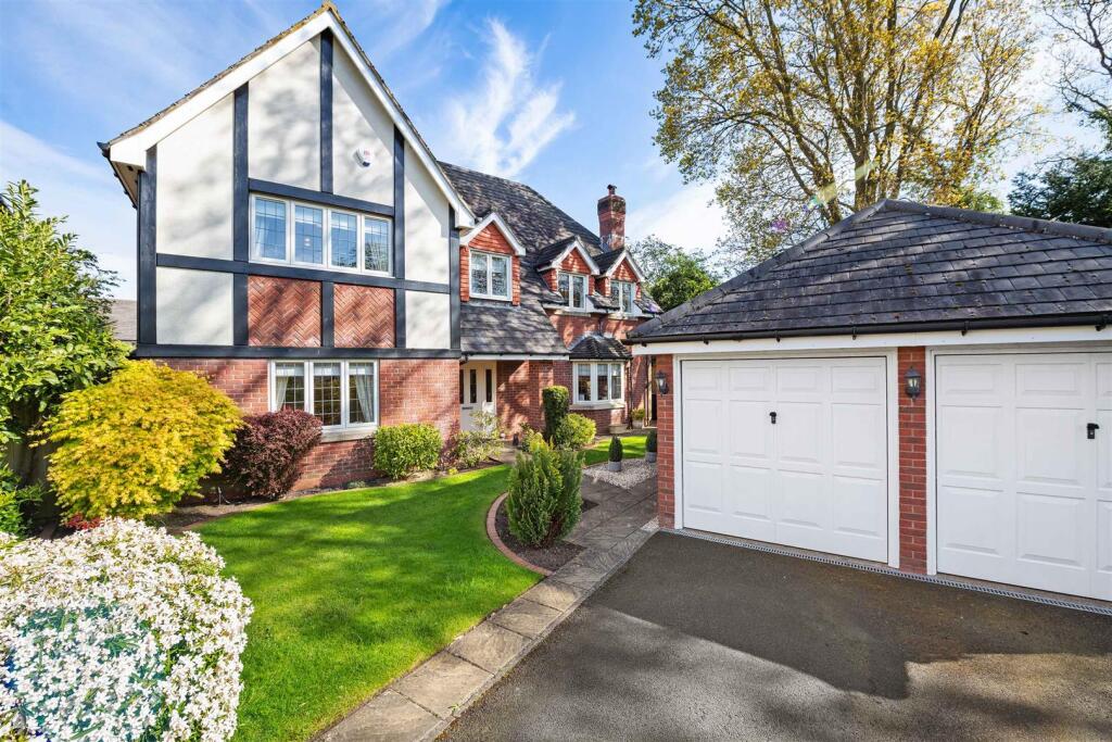 4 Hinchwick Court, Dorridge, B93 8DF_2.jpg