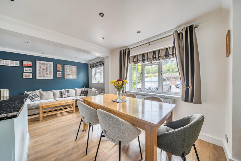 1369226-12-68ef9d...