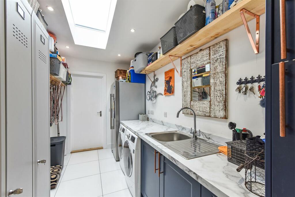 UTILITY ROOM
