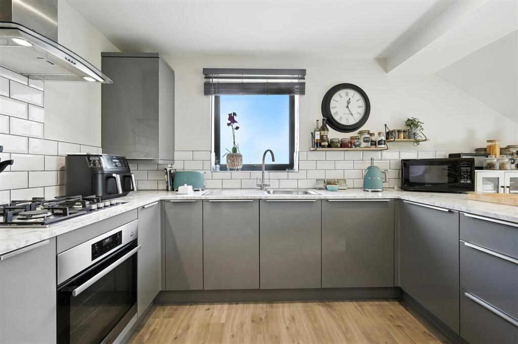 Reception/Kitchen/Diner