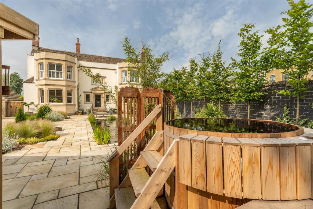 Woodmarsh-House-070721-007.jpg