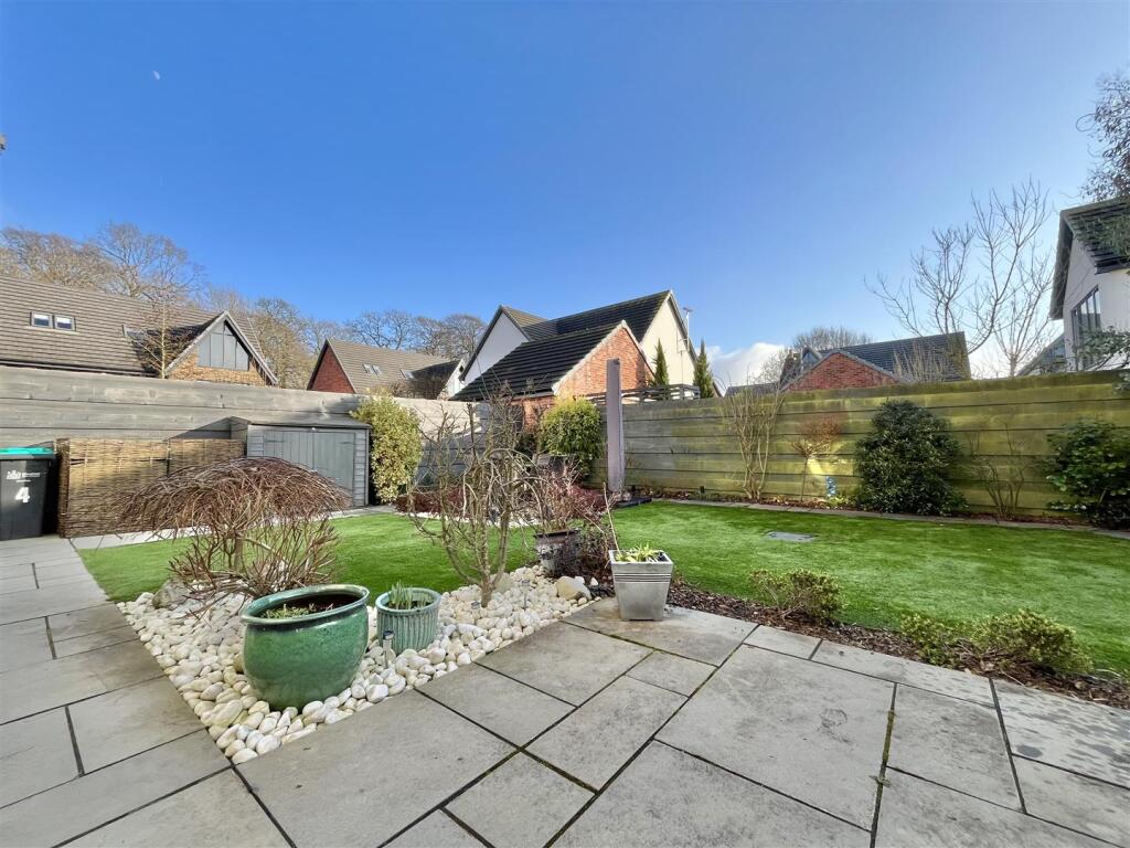 Enclosed Rear Garden