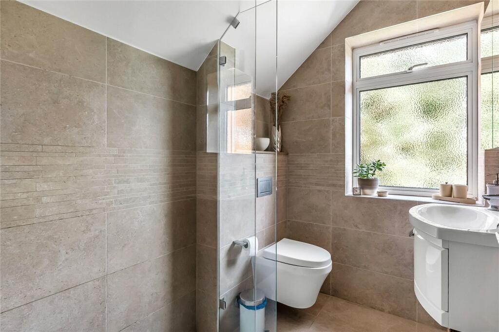 Ensuite Shower Room
