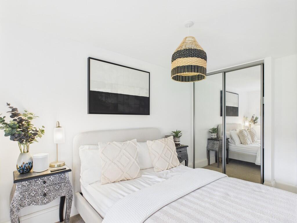 CAM03582G0-PR0128...