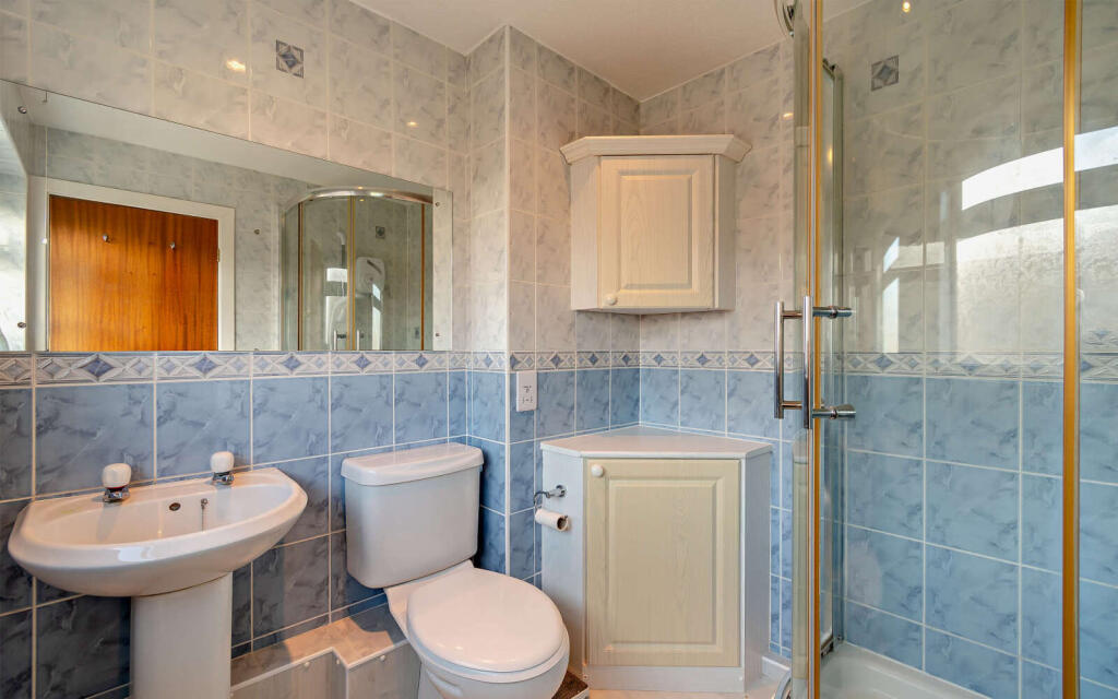 En Suite Shower Room