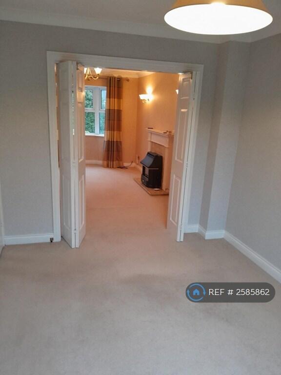 Dining Room Leading To Lounge