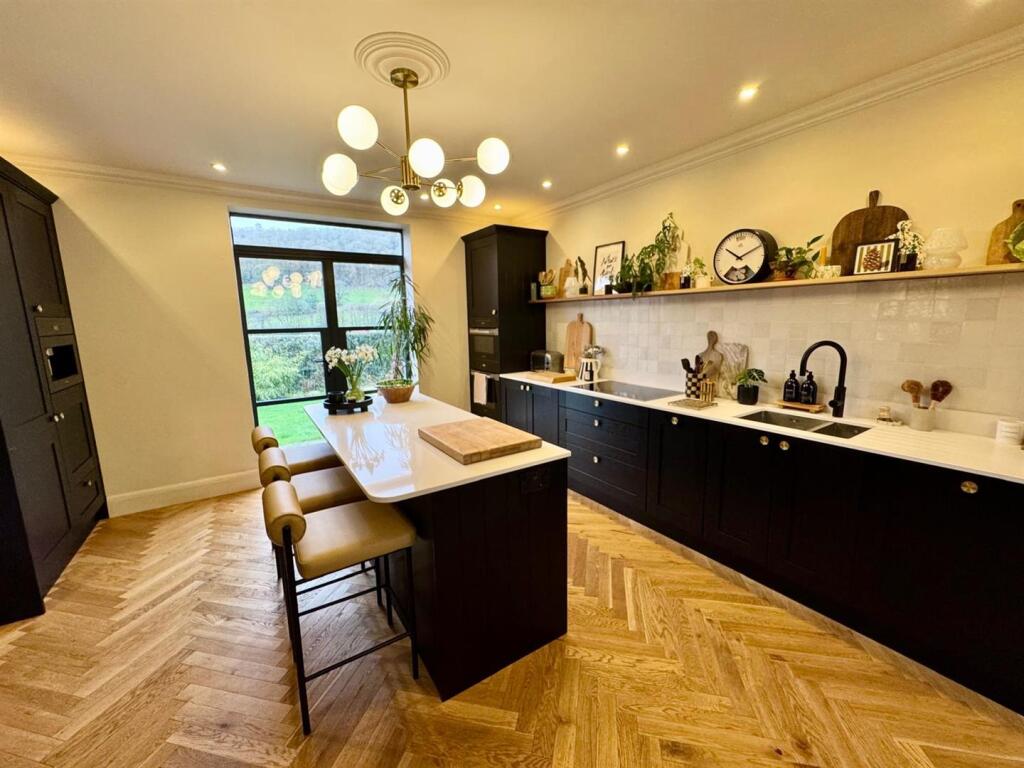 PHOTO-2025-12-15-08-01-09 (17).jpg