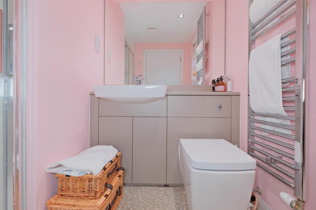 Ensuite shower room