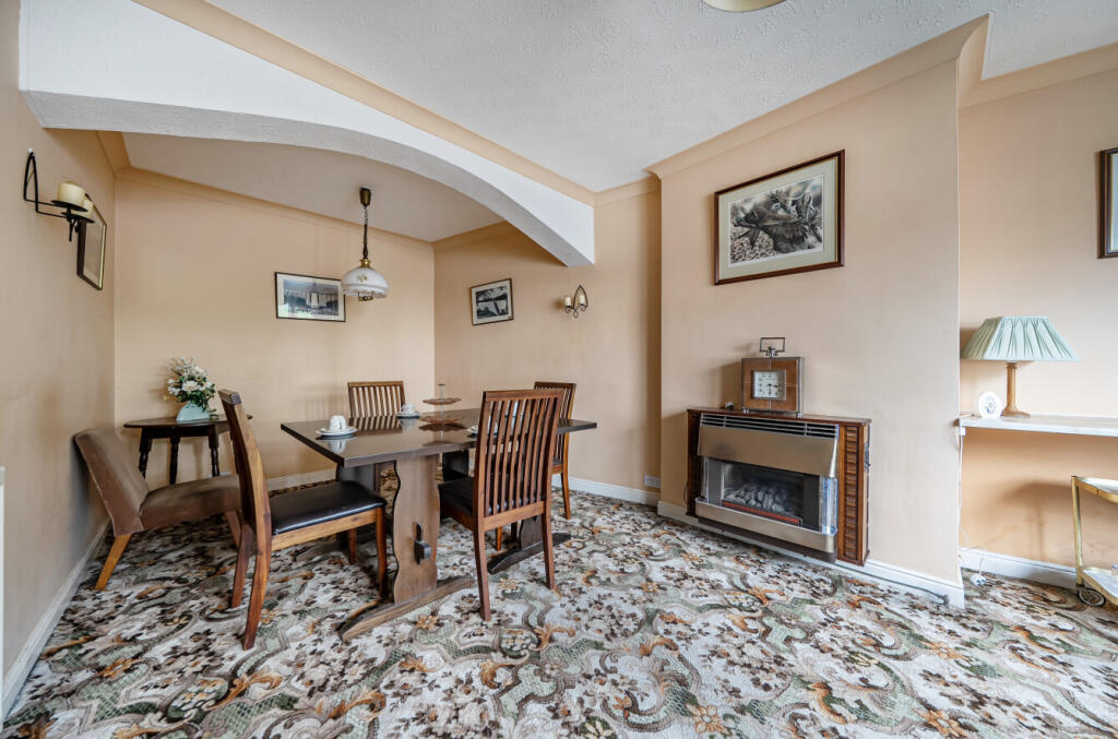 1358881-16-68d579...