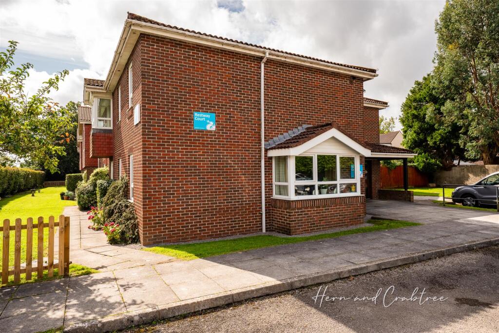 Restway Court, Danescourt, HernCrabtree (23).jpg