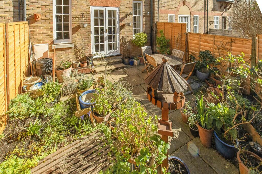 Courtyard Garden