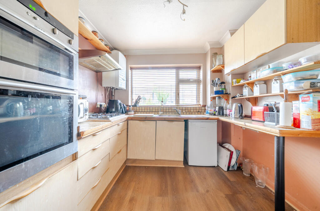 1362081-8-68de48d...