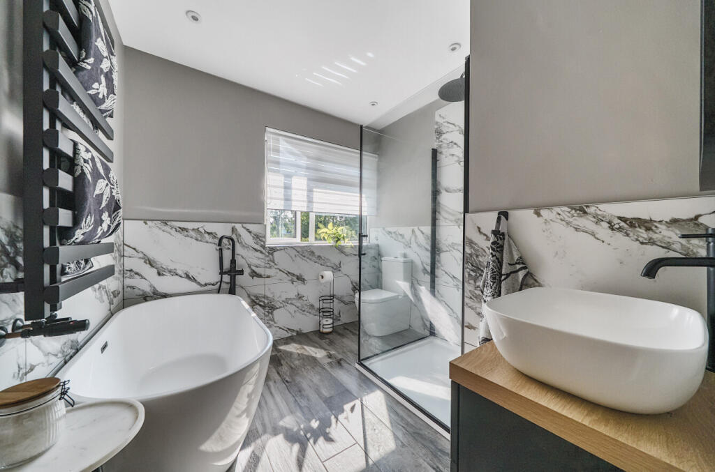 1340530-12-689f03...