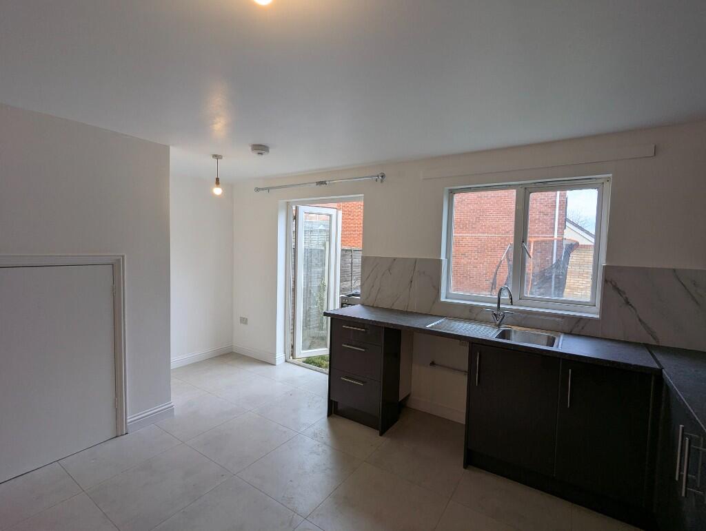 4 bedroom 3 bathroom
