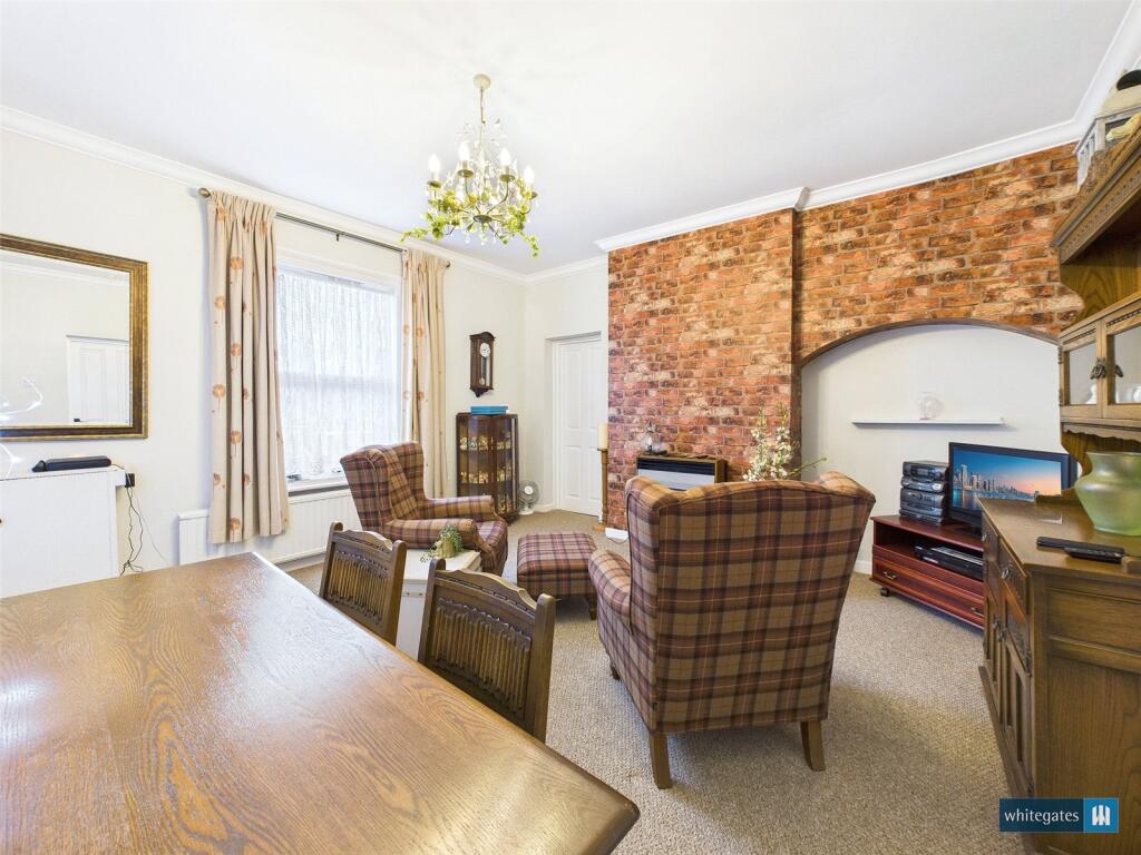 Living/Dining Room