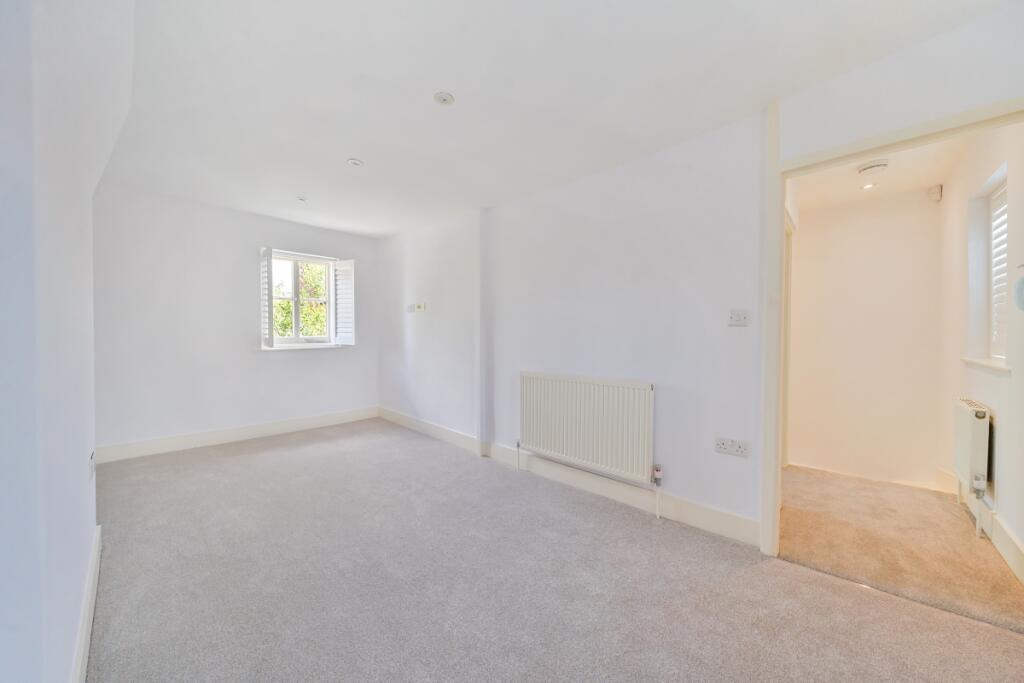 1327395-9-687e1fe...