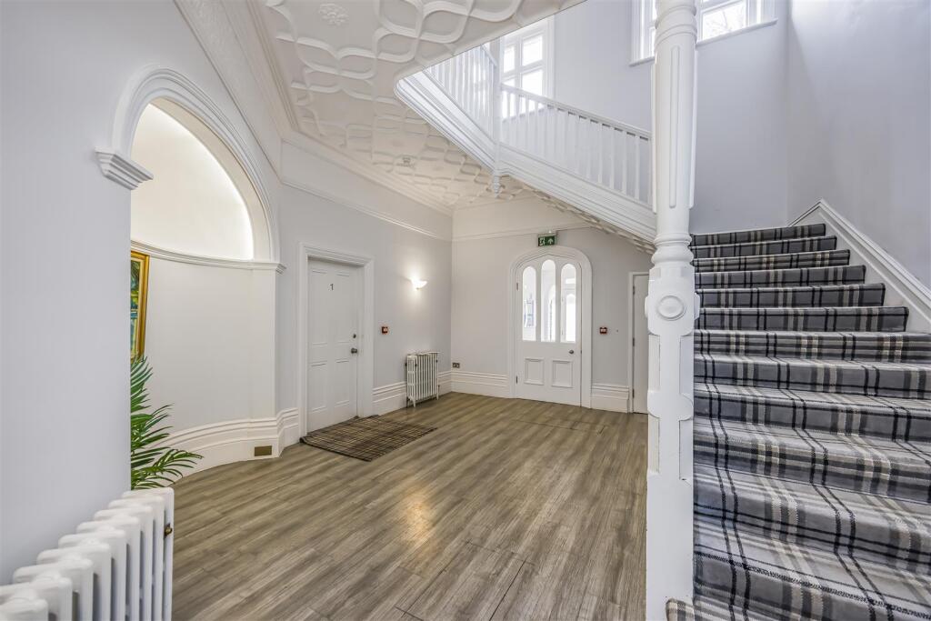 Flat 3, 25 McKinley Road, Bournemouth-PorticoMarke