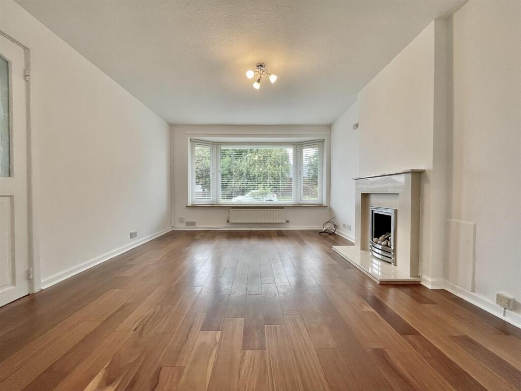 66 Seal Road Living Room.jpeg