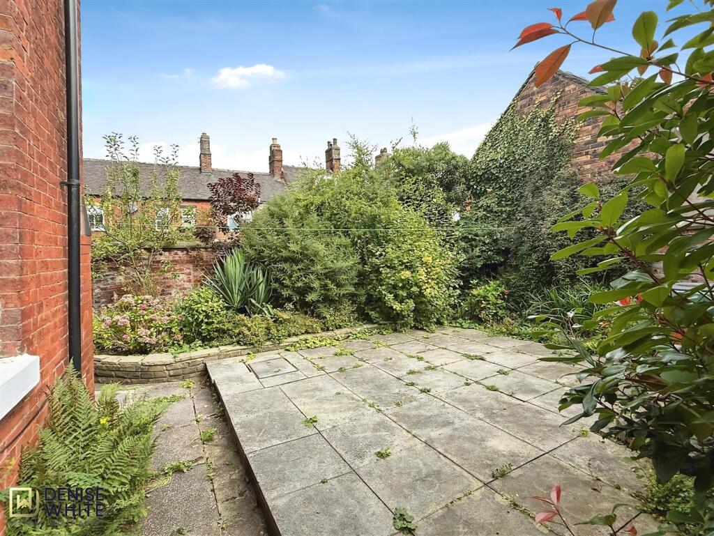 Rear Courtyard
