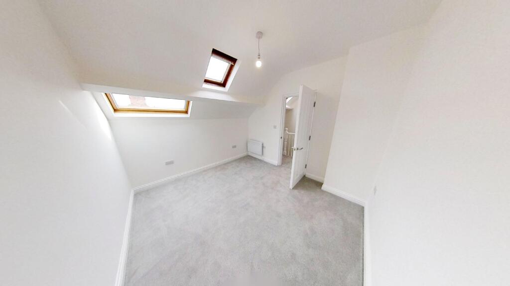 Flat-3-324-Victoria-Park-Road-03232022_121534.jpg