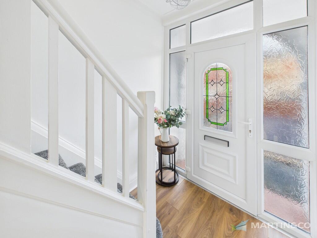 CAM02318G0-PR0569...