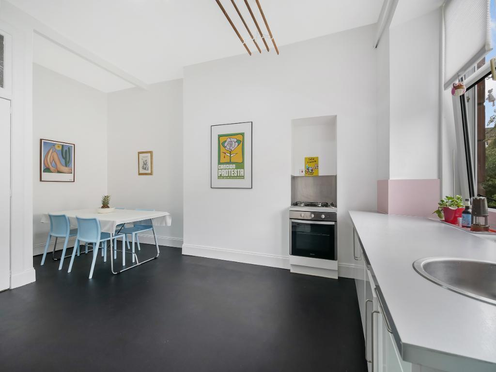 Kitchen/ Dining Area