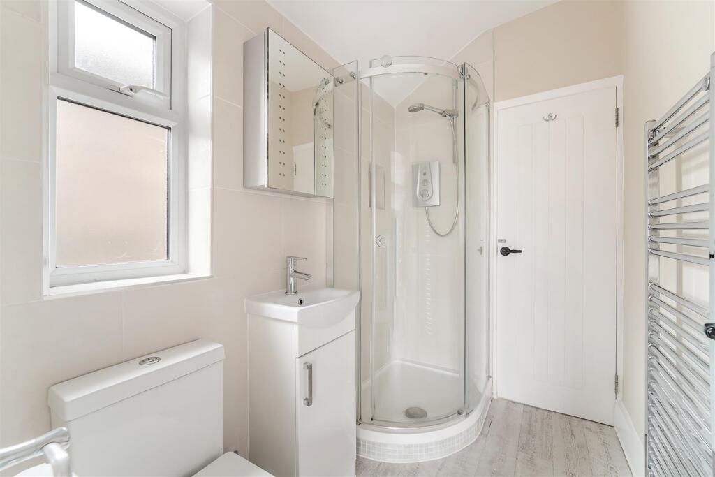 FERNDALE ROAD, 31 (18).jpg