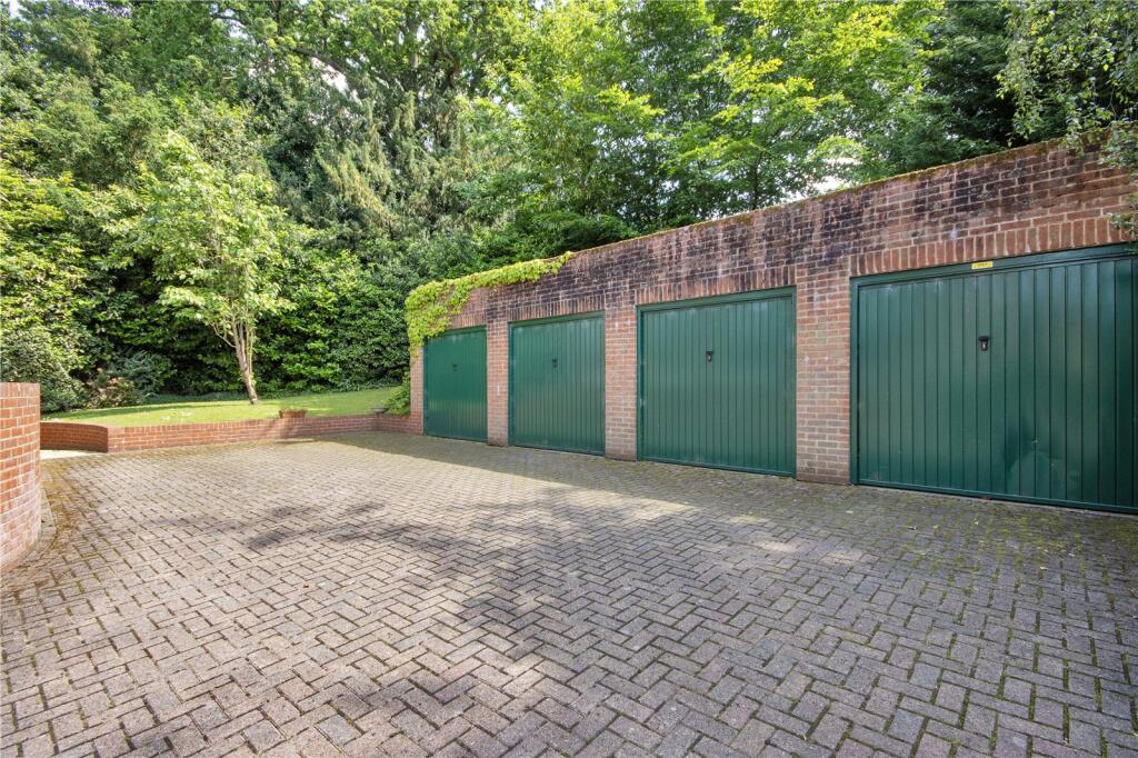Garaging