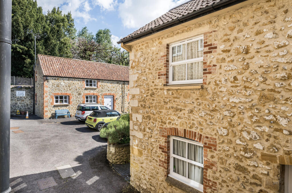 1297583-25-682f06...