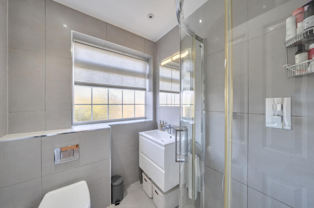 1373909-6-692065a...