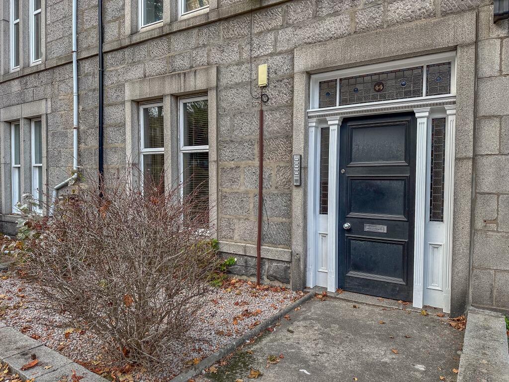 Mid Stocket Road, Rosemount, Aberdeen, AB15