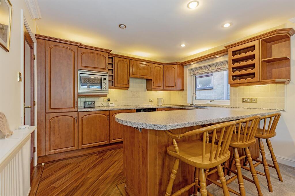 Kitchen-2.jpg