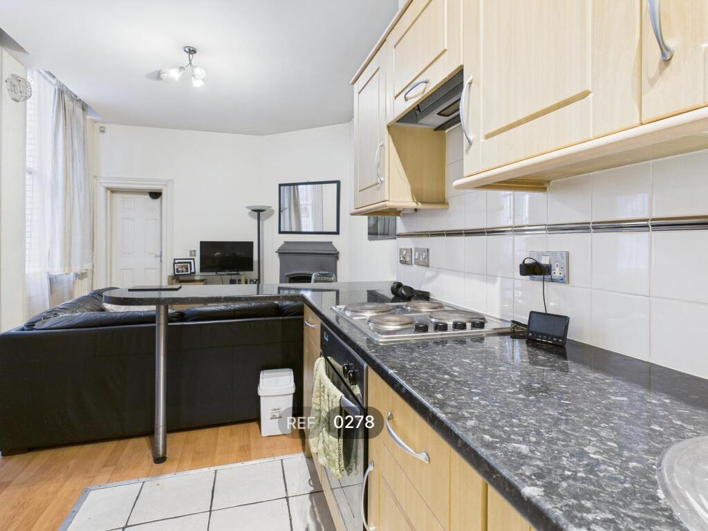 Kitchen &amp; Living area
