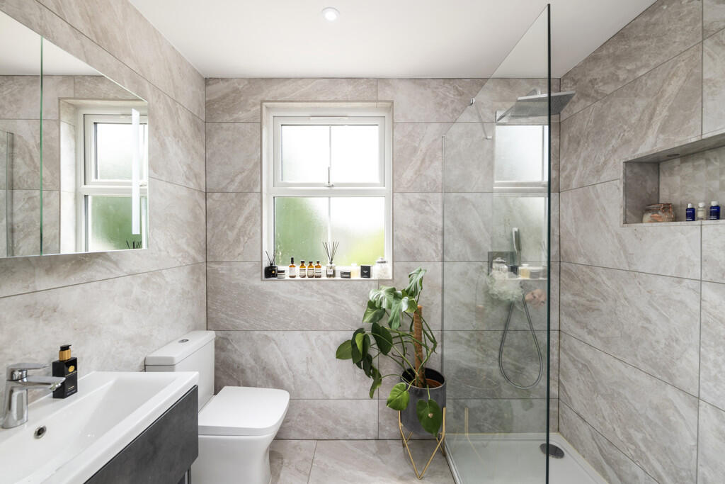 11_Oakhill_Road_i...