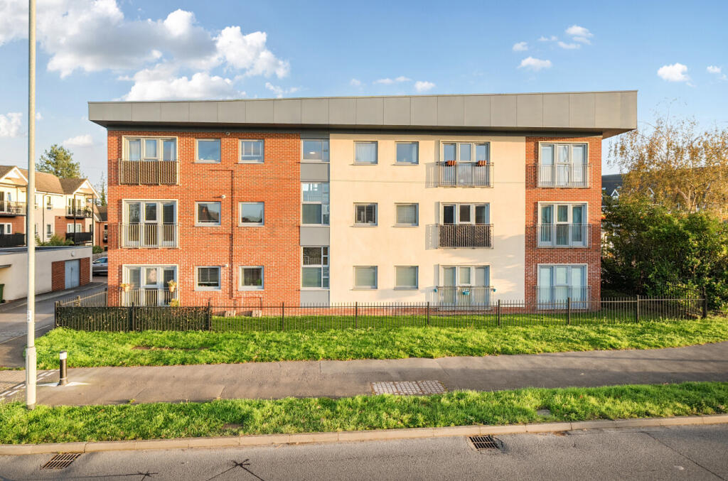 1381868-1-691b402...