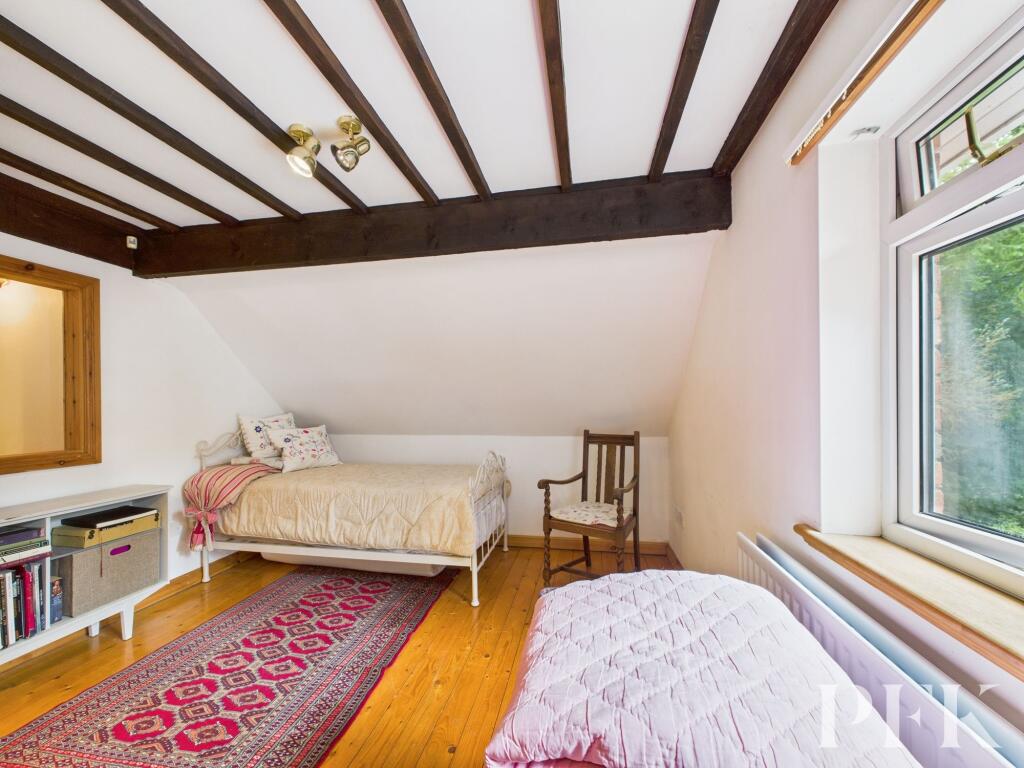 Granny flat - open plan kitchen / living / dining