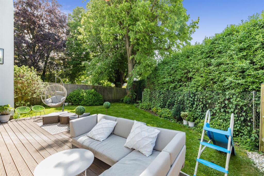 Landscaped rear garden