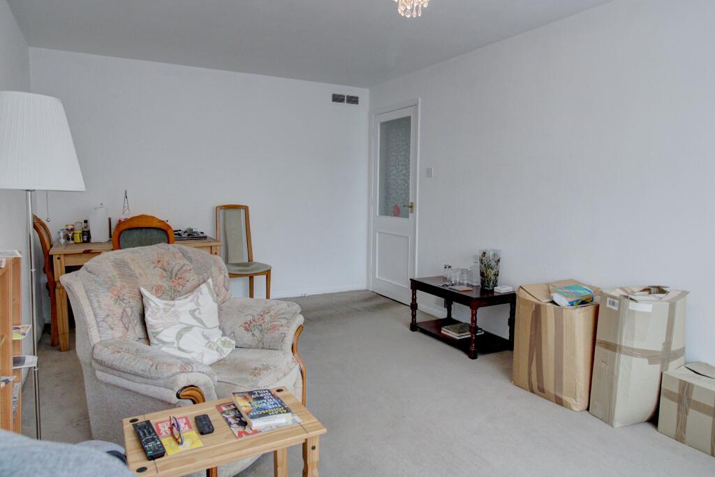 Sitting dining room 2
