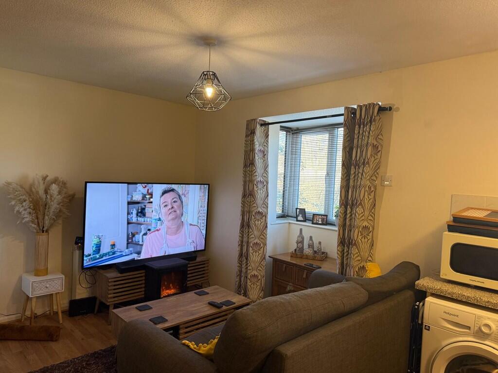 25 Quarry Close -...