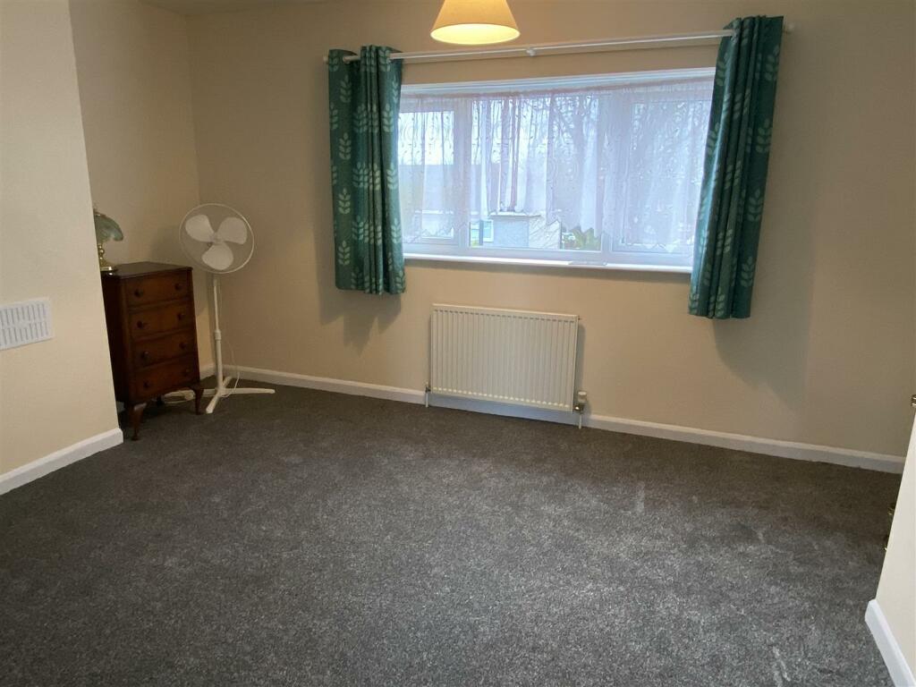 Main bedroom image 2