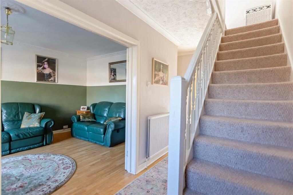 52 Guildford rd_14.jpg