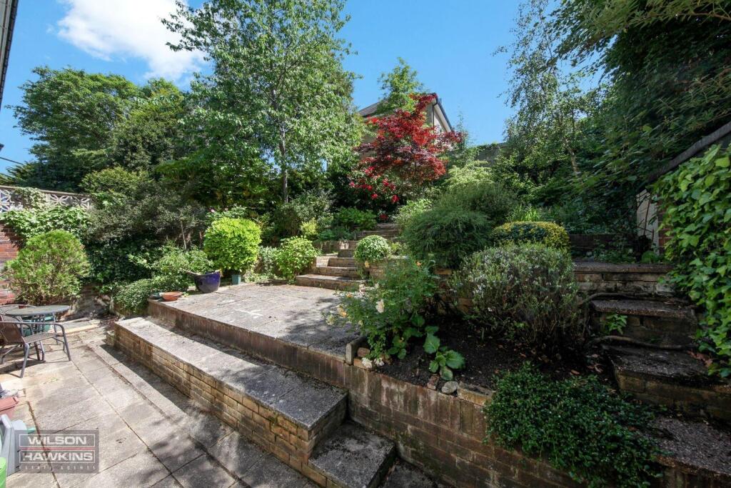 8 Leigh Court, Byron Hill Road - JaUBk2XCkNkJ3IQ2A