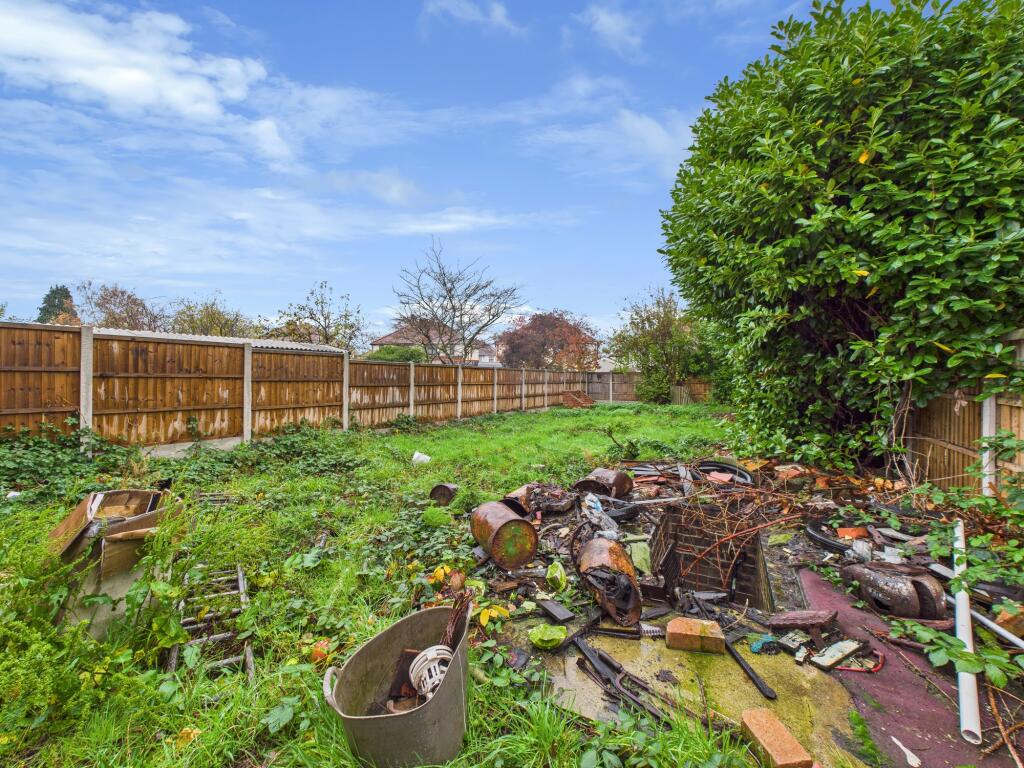 CAM04825G0-PR0226-STILL014